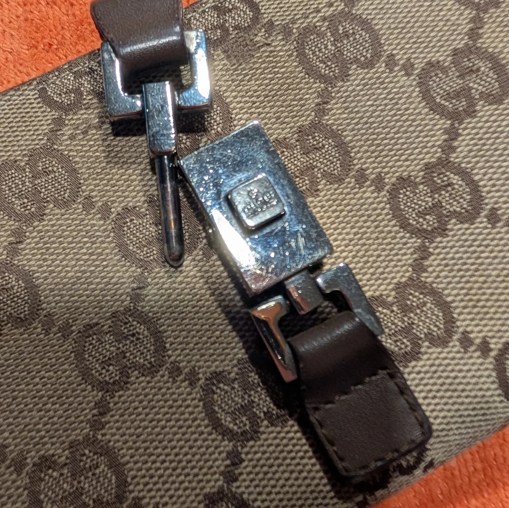 Gucci GG Jackie Piston Lock Monogram Continental Wallet - Picture 4 of 7